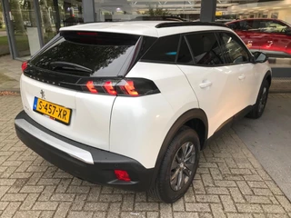 Peugeot 2008 1.2 PureTech Style | Camera | Navigatie — afbeelding 2