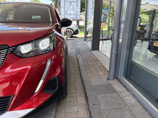 Peugeot 2008 1.2 PureTech Allure Pack — afbeelding 8