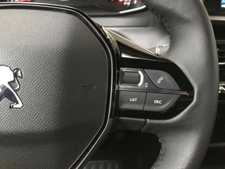 Peugeot 2008 1.2 PureTech Style | Camera | Navigatie — afbeelding 13