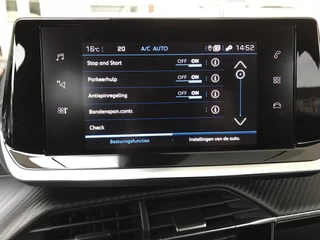 Peugeot 2008 1.2 PureTech Style | Camera | Navigatie — afbeelding 17