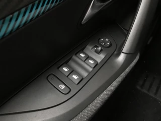 Peugeot 2008 1.2 PureTech Style | Camera | Navigatie — afbeelding 22